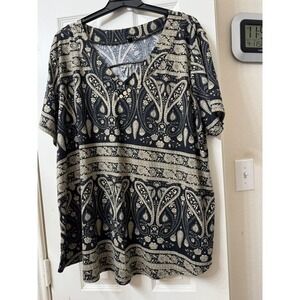 Women's plus size 4X blouse, black and cream; pullover